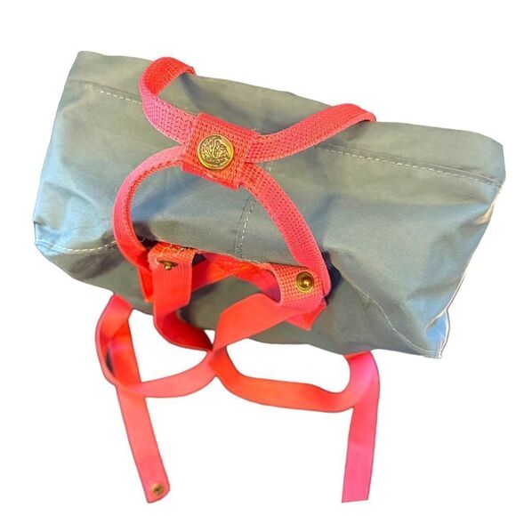 FJÄLLRÄVEN KÅNKEN 15” Laptop Backpack 202 READ DESCRIPTION - Picture 5 of 16